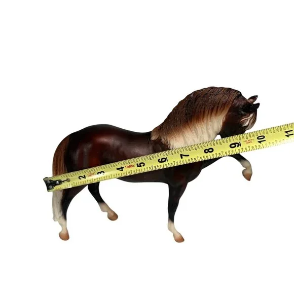 Breyer Horse #918 Promenade Chestnut Andalusian Legionario - Picture 15 of 15